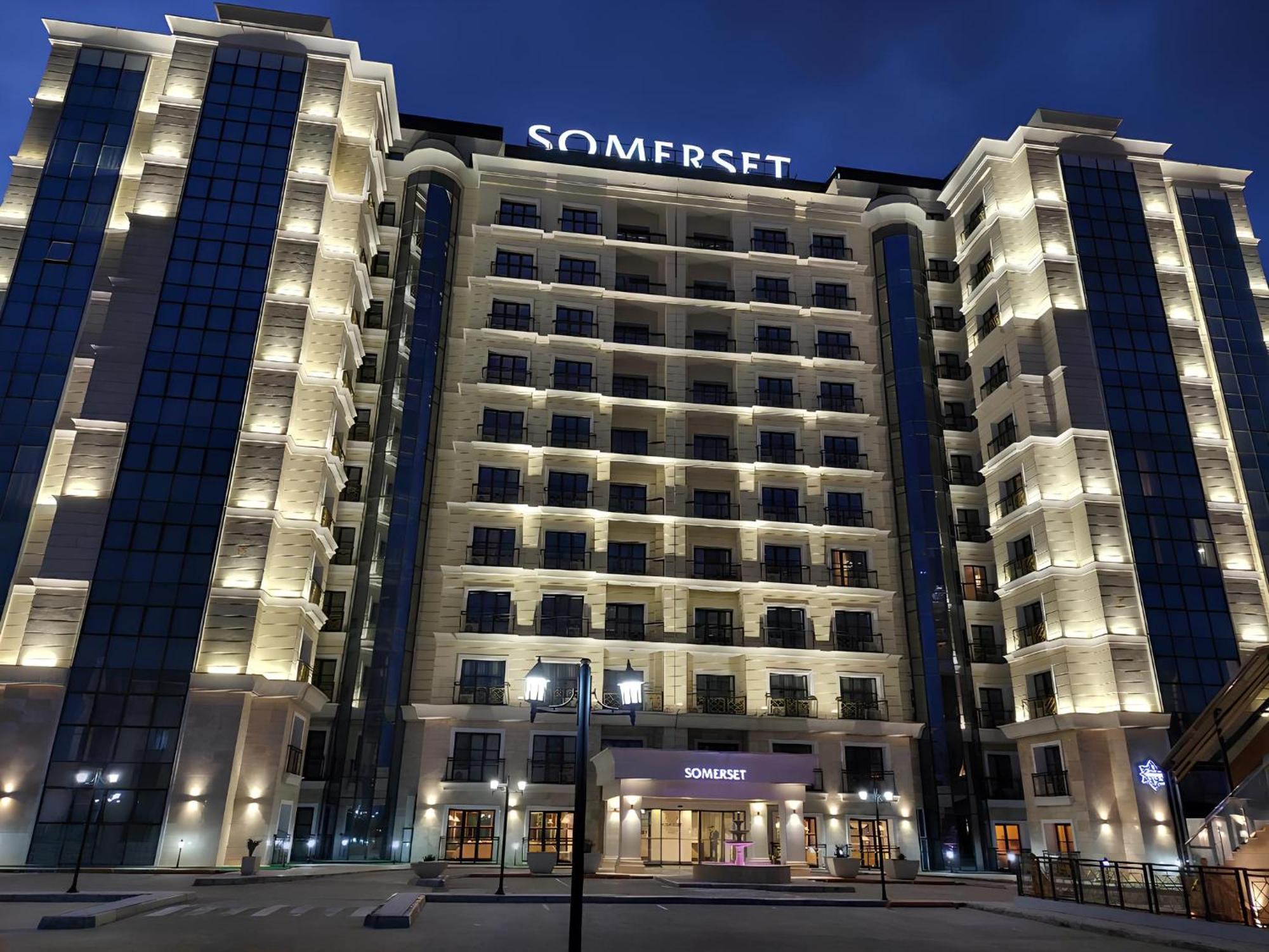 Somerset City Centre Atyraū מראה חיצוני תמונה